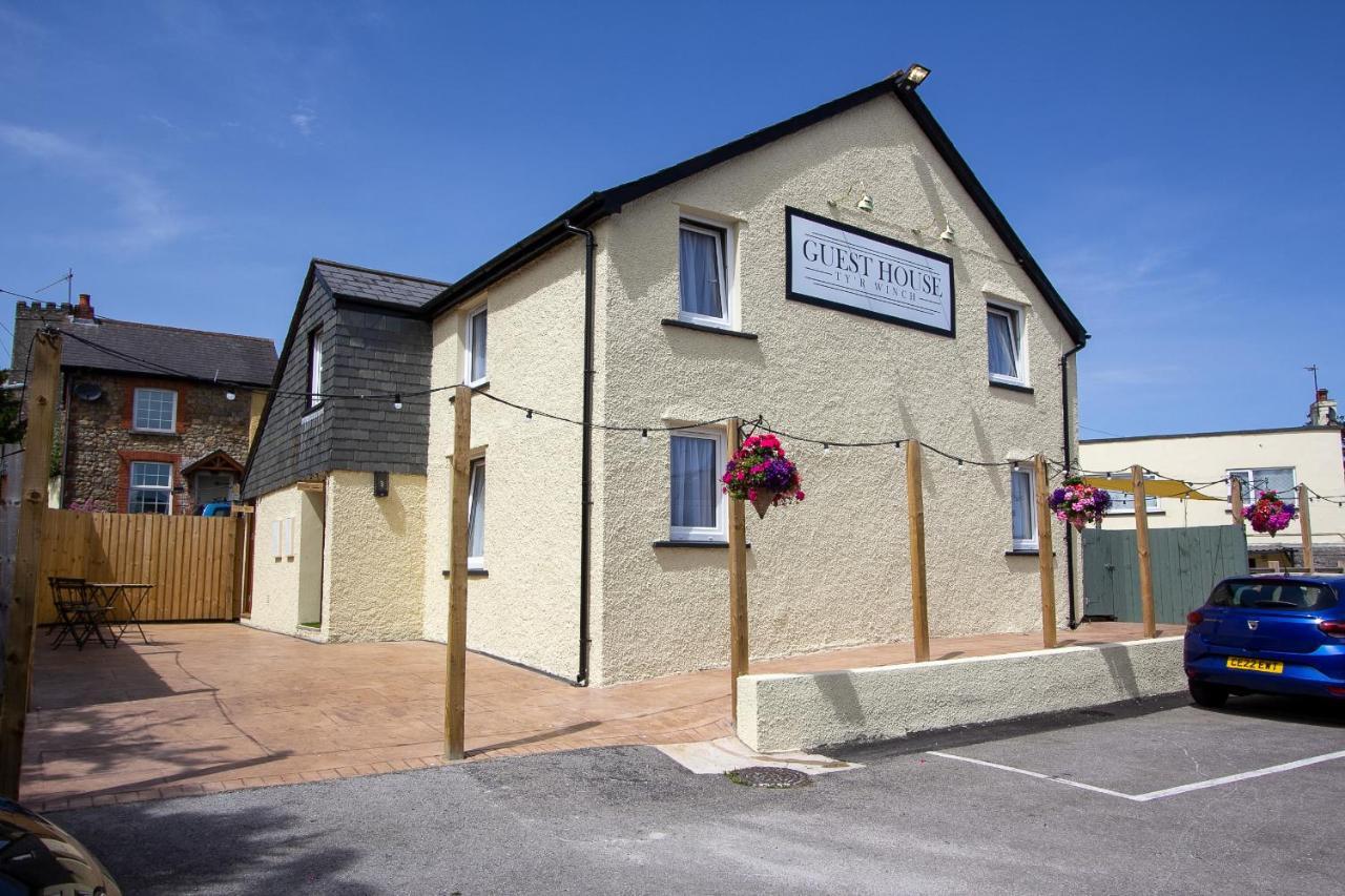 Hotel Tyr Winch Cardiff Exterior foto